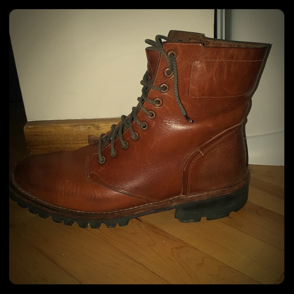 Men Timberland Boot Co. Size 9